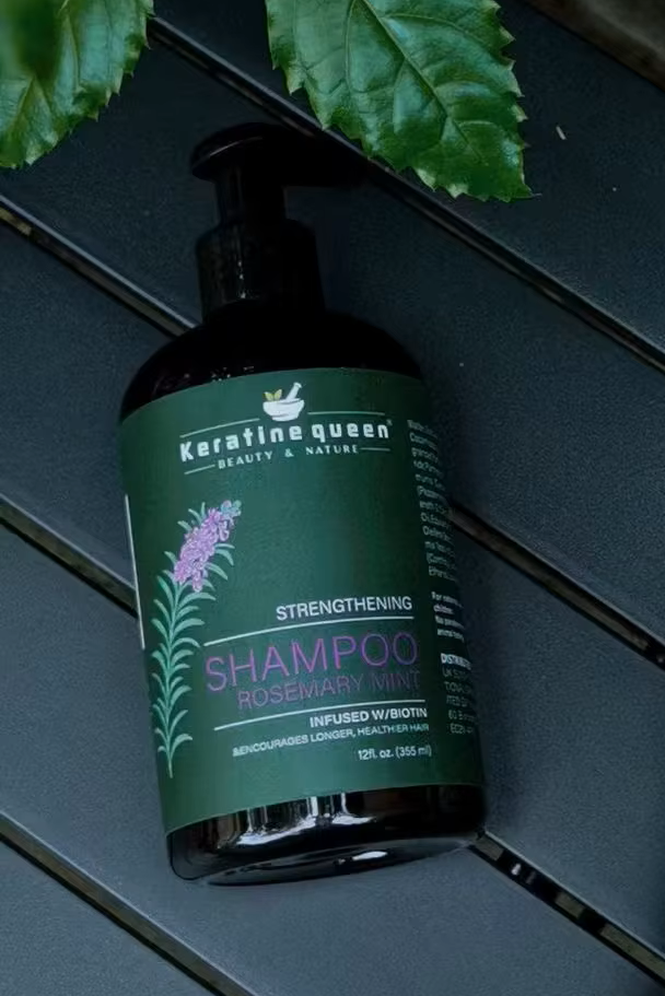 Rozmarinų,mėtų stiprinamasis šampūnas,355ml